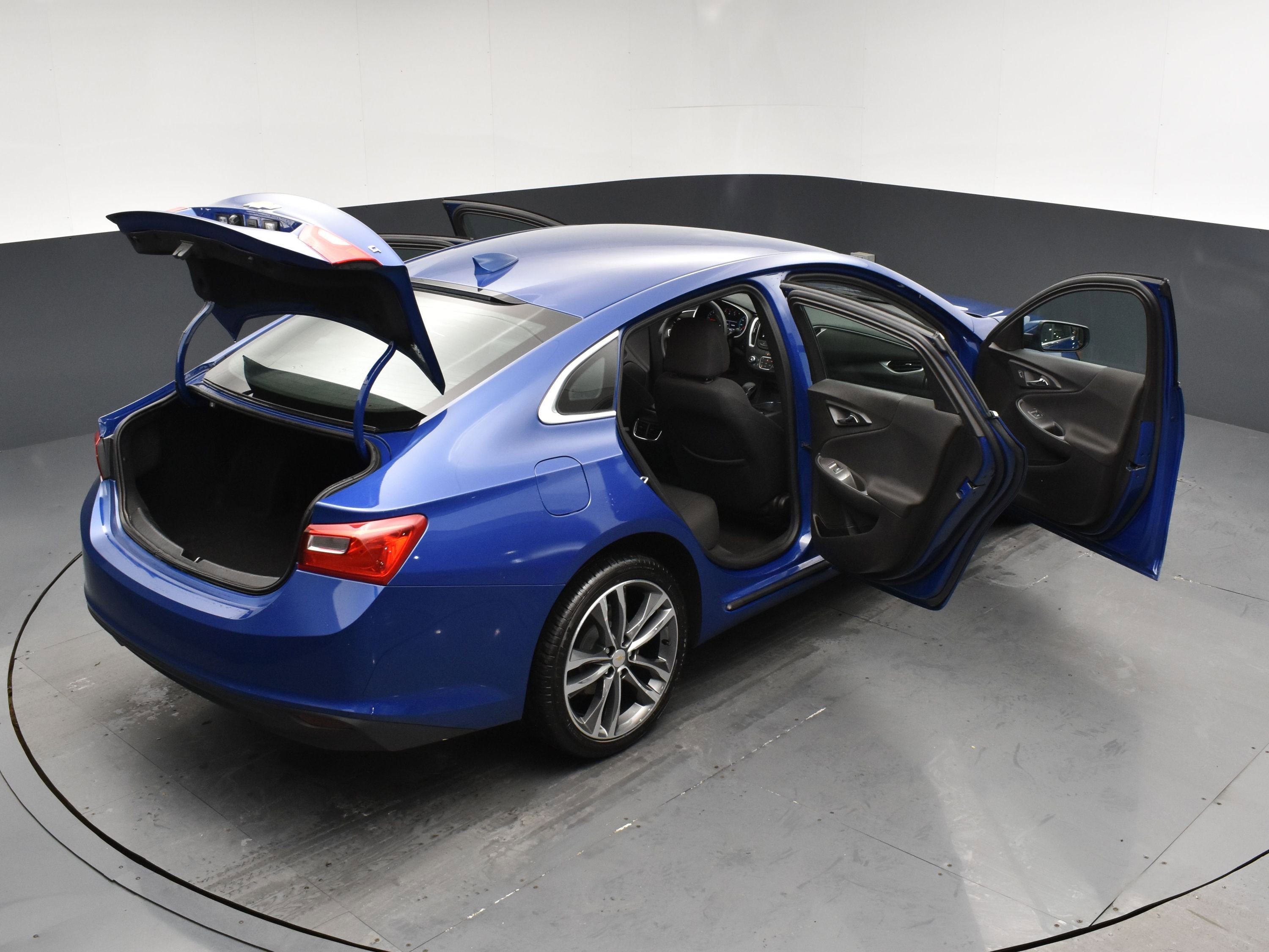 Used 2023 Chevrolet Malibu LT image 29