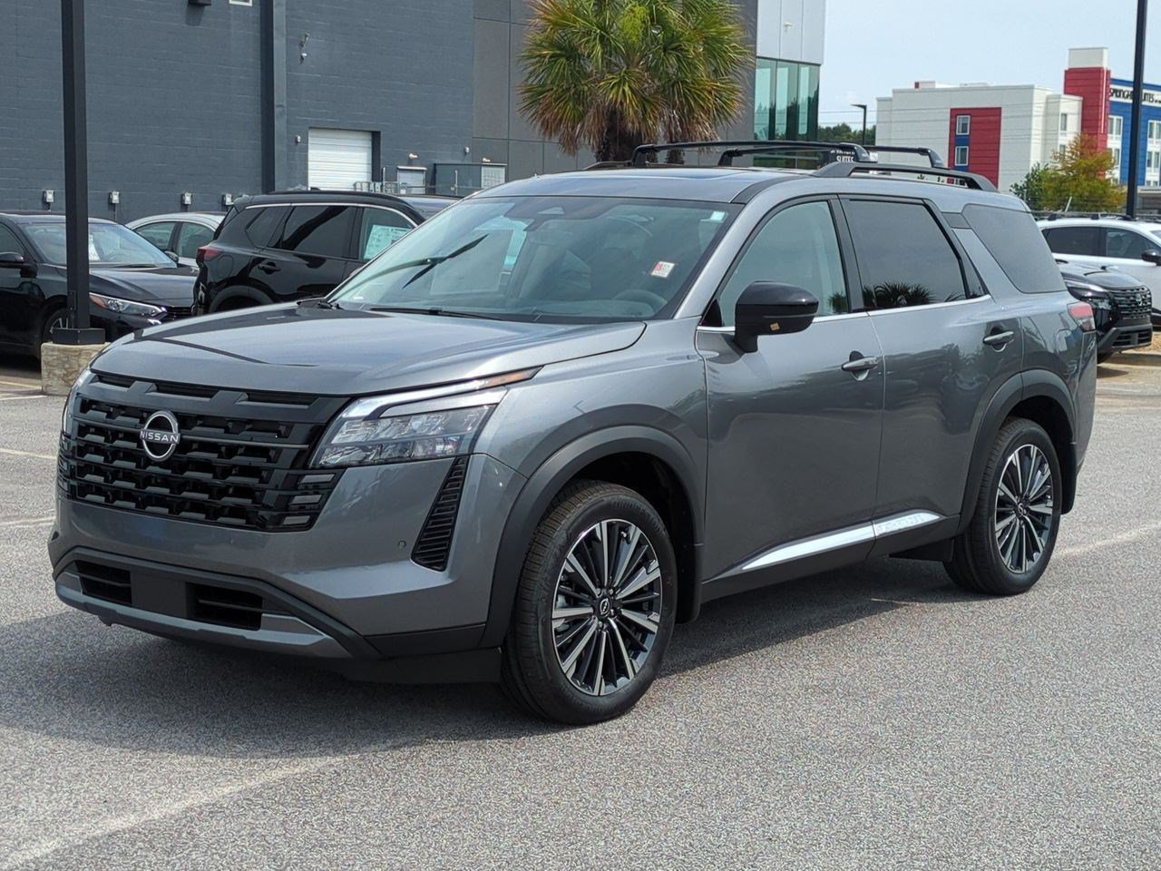 New 2026 Nissan Pathfinder Platinum w/ Accent Package FWD image 8