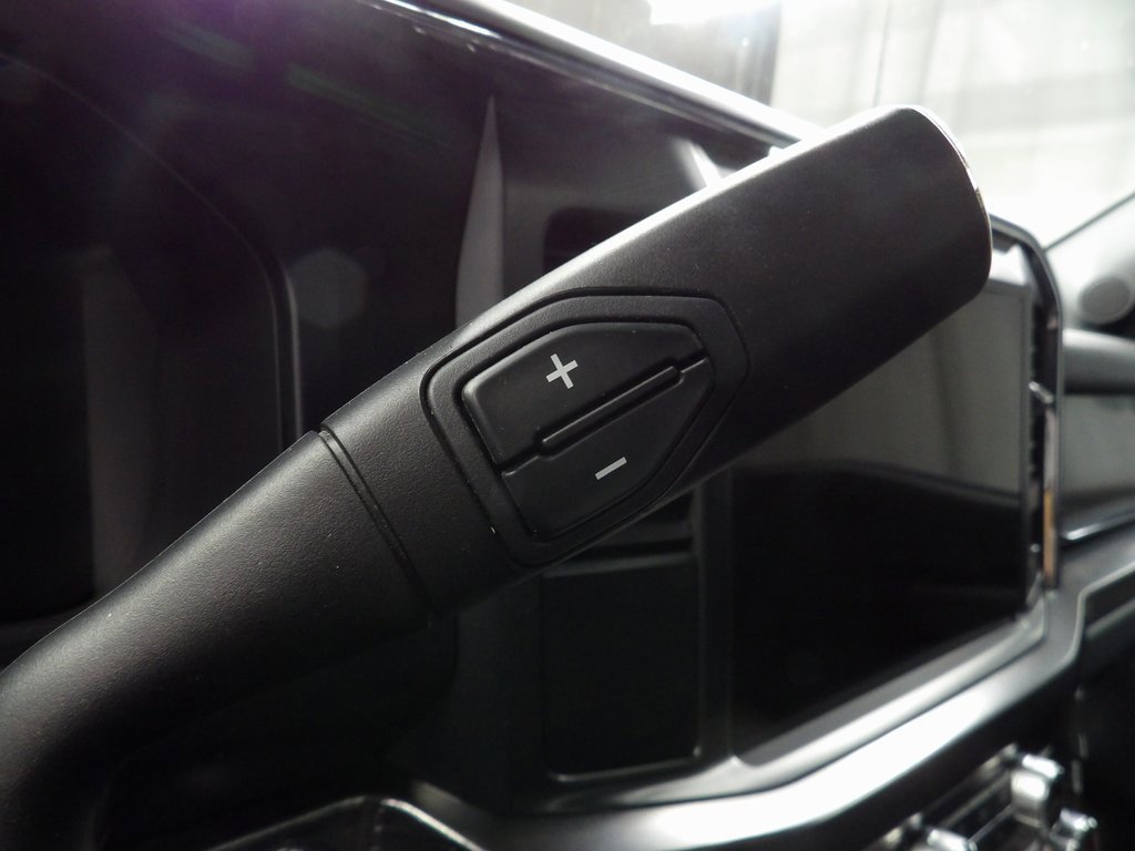 Used 2024 Ford F250 Lariat w/ Black Appearance Package image 54