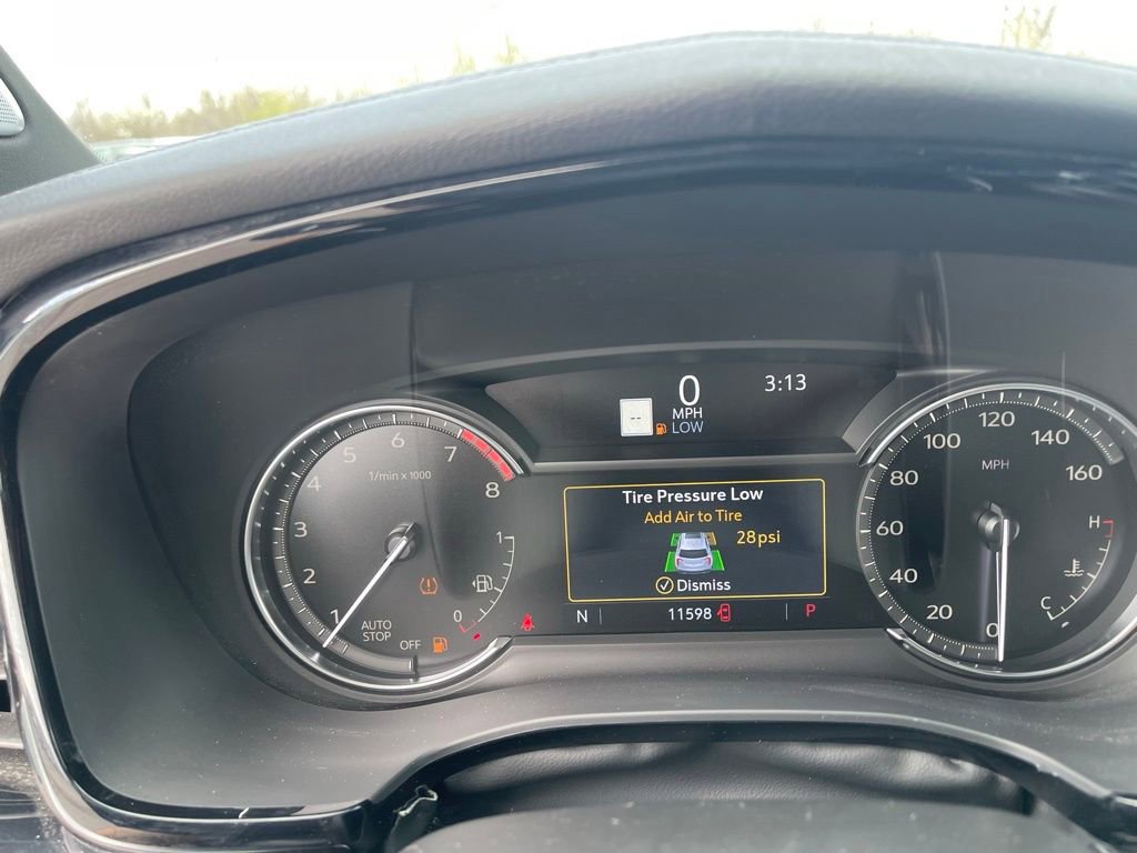 Used 2025 Cadillac XT6 Premium Luxury image 9