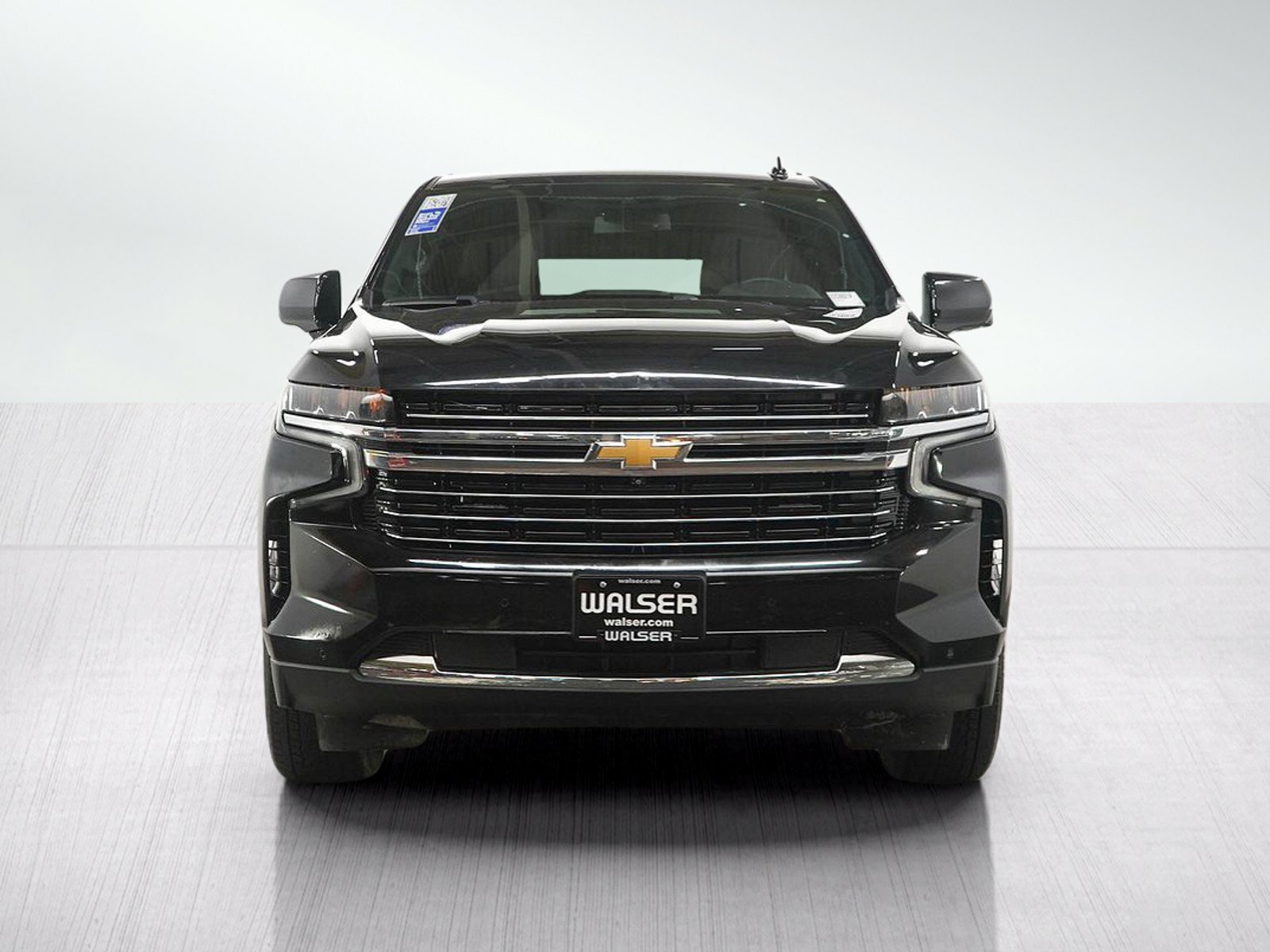 Used 2023 Chevrolet Suburban LT w/ Luxury Package AWD/4WD image 8