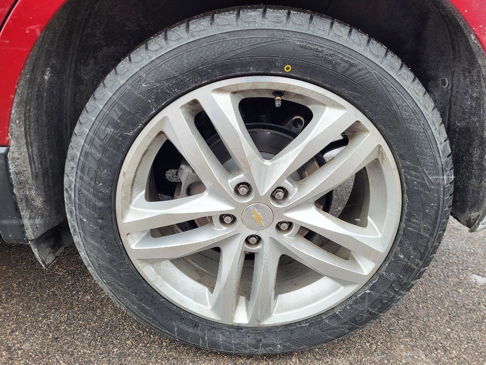 Used 2019 Chevrolet Equinox Premier image 16