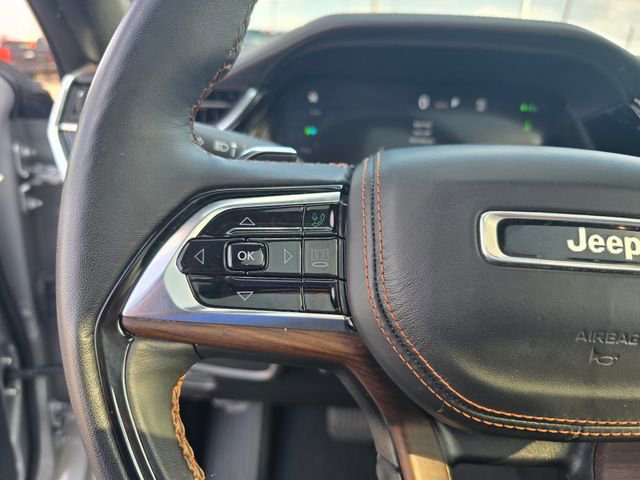 Used 2023 Jeep Grand Cherokee Summit AWD/4WD image 29