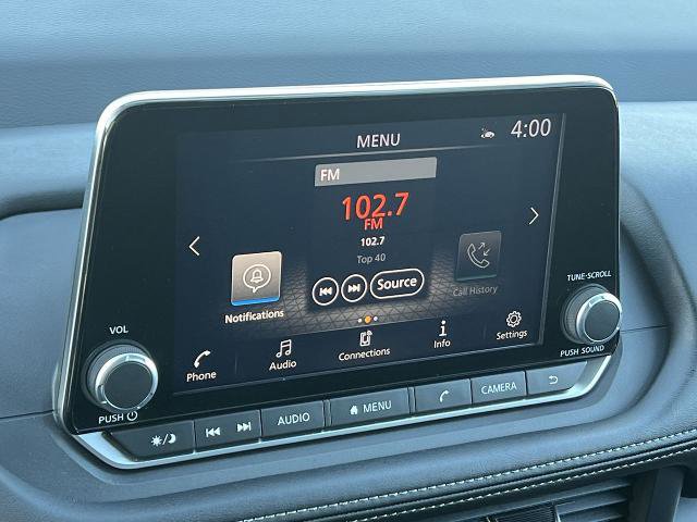 Used 2025 Nissan Rogue SV FWD image 47