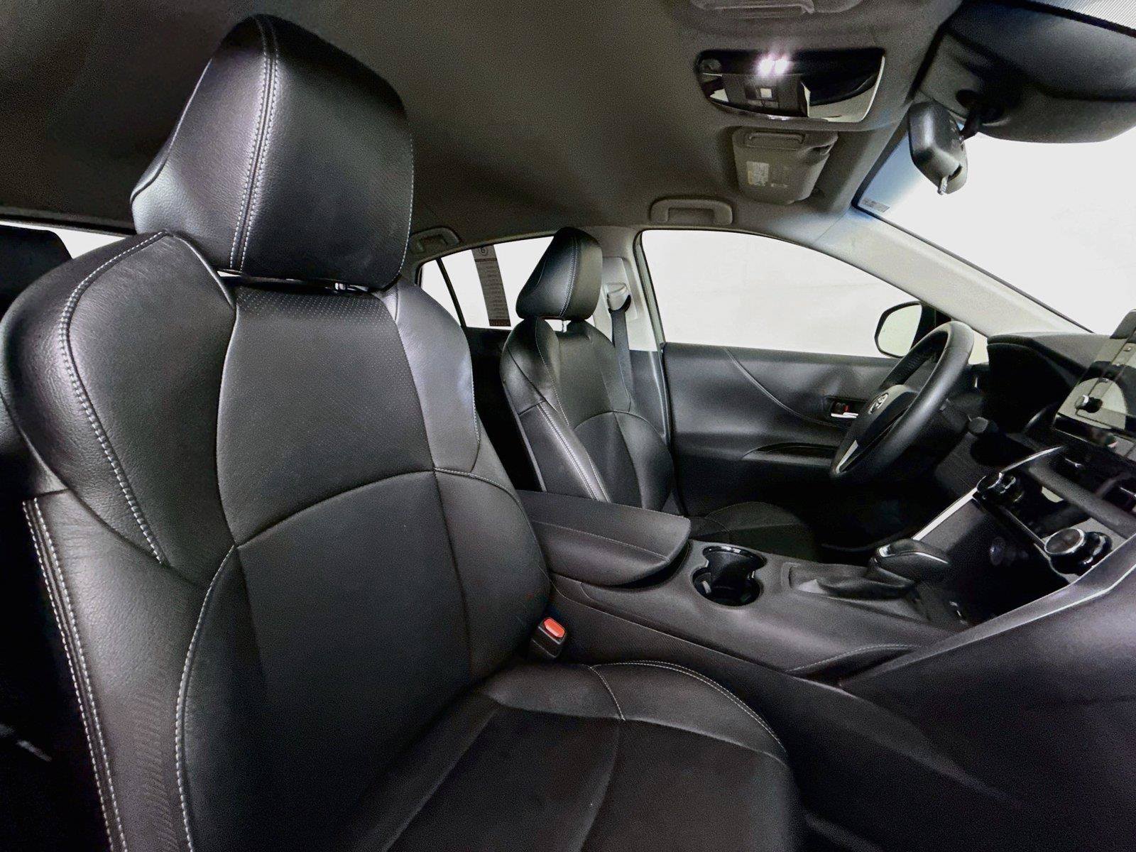 Used 2022 Toyota Venza LE AWD/4WD image 40