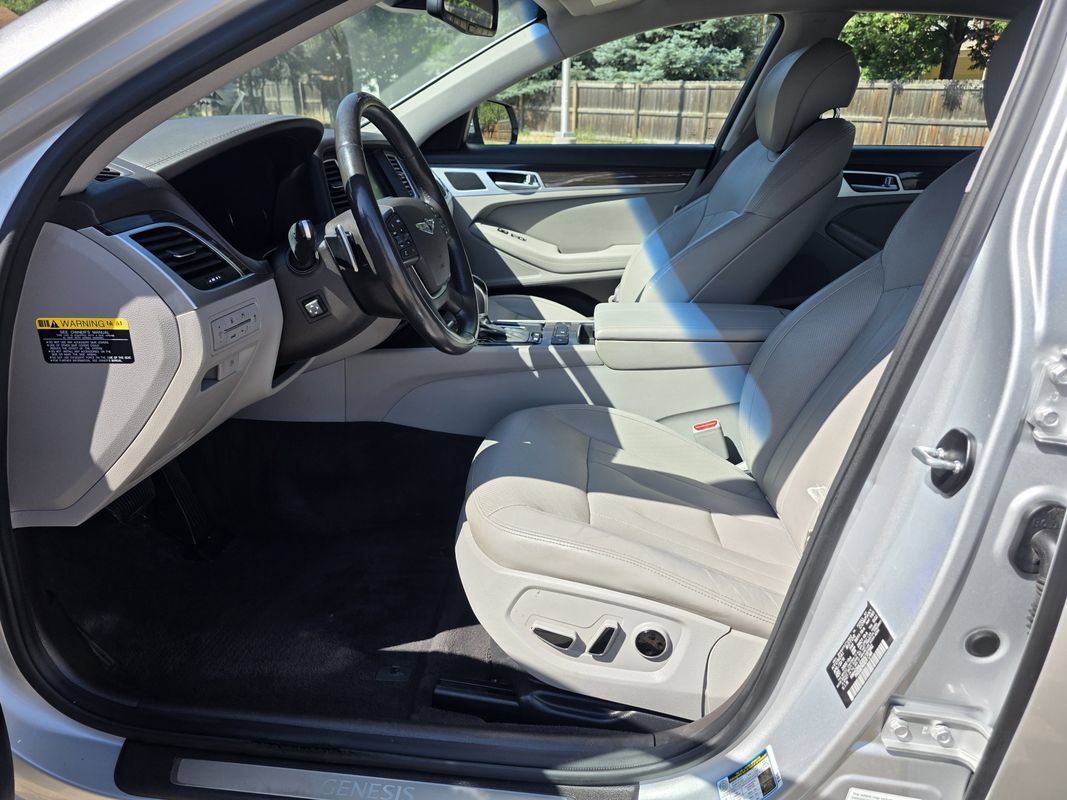 Used 2017 Genesis G80 3.8 AWD/4WD image 15