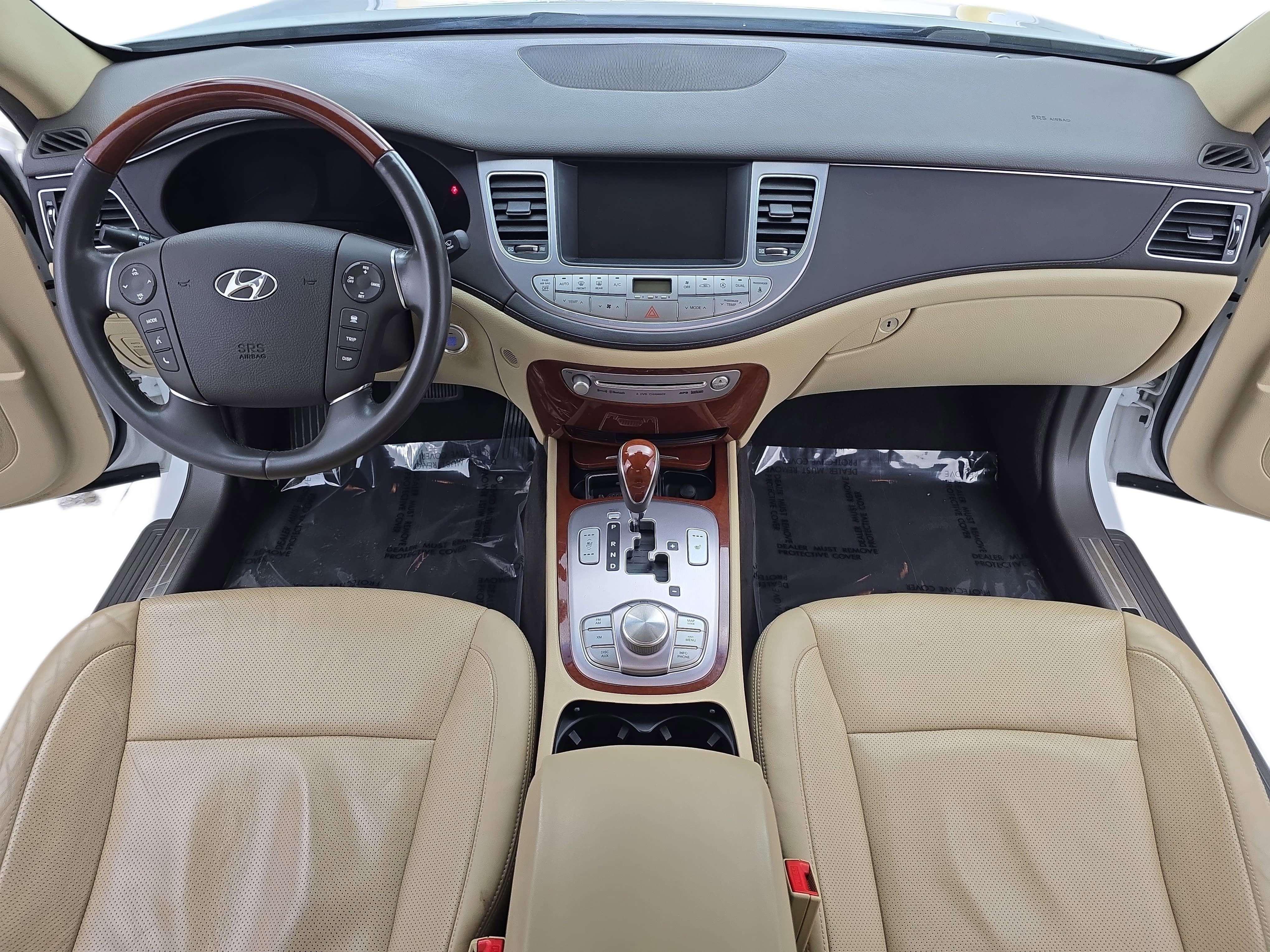 Used 2012 Hyundai Genesis 4.6 RWD image 9