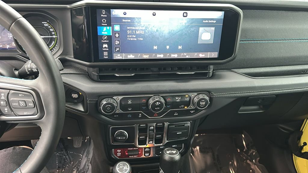 Used 2024 Jeep Wrangler Unlimited Rubicon 4xe image 24