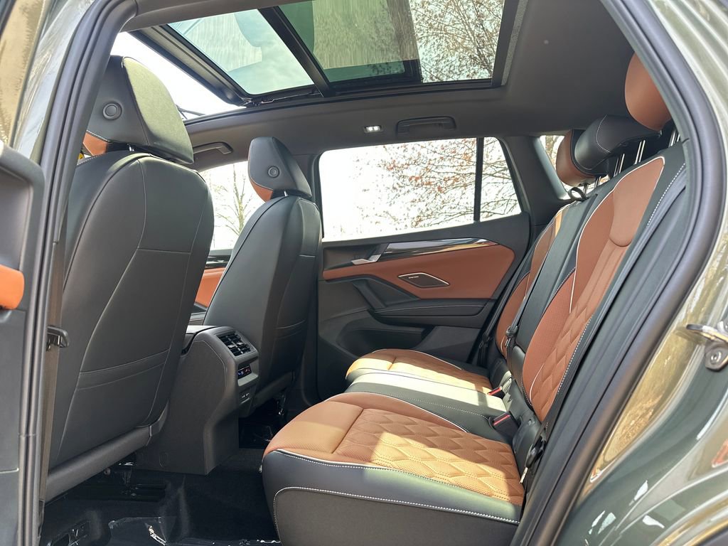 New 2026 Volkswagen Tiguan SEL R-Line AWD/4WD image 12
