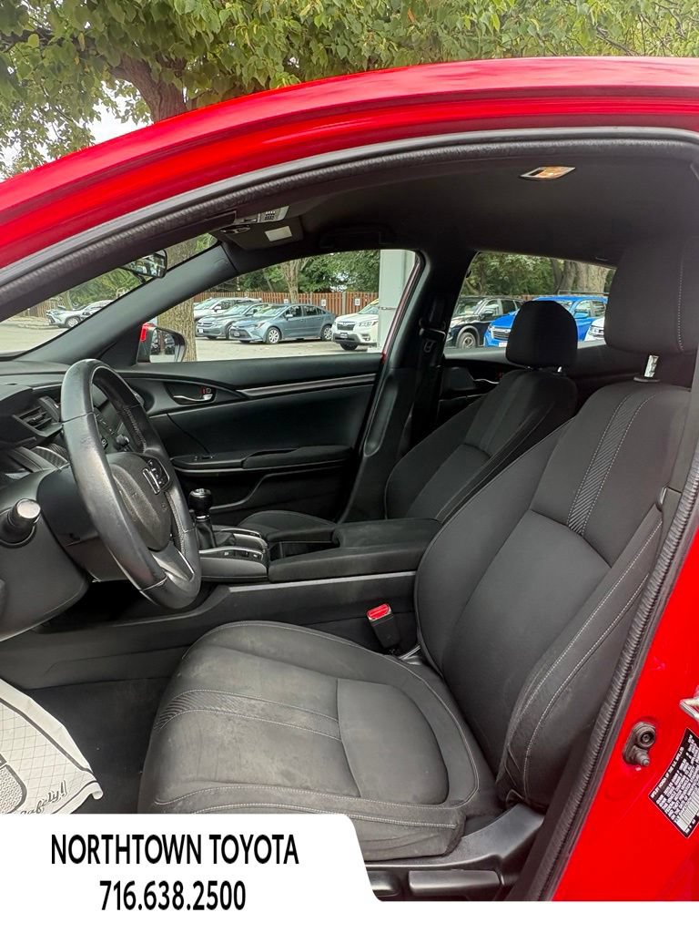Used 2017 Honda Civic Sport image 11