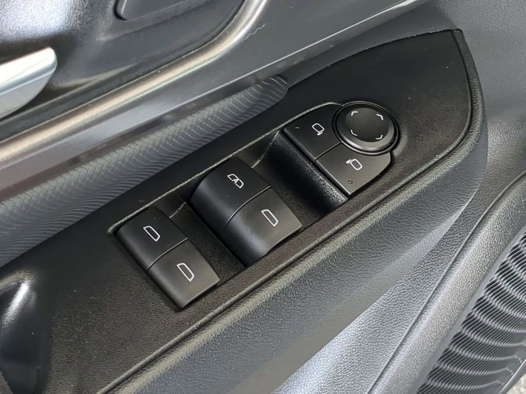 Used 2024 Chevrolet Equinox EV RS image 25