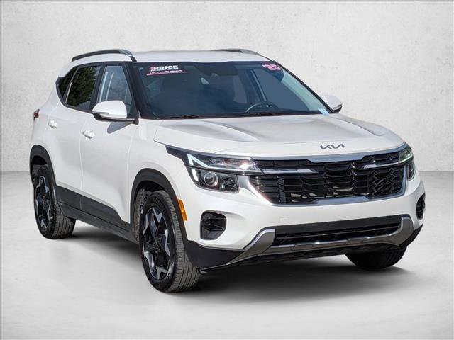 Used 2025 Kia Seltos S image 3