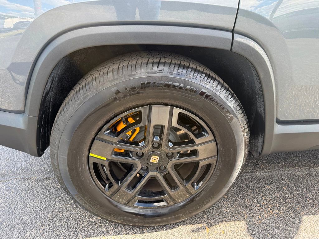 Used 2023 Rivian R1S Adventure image 43