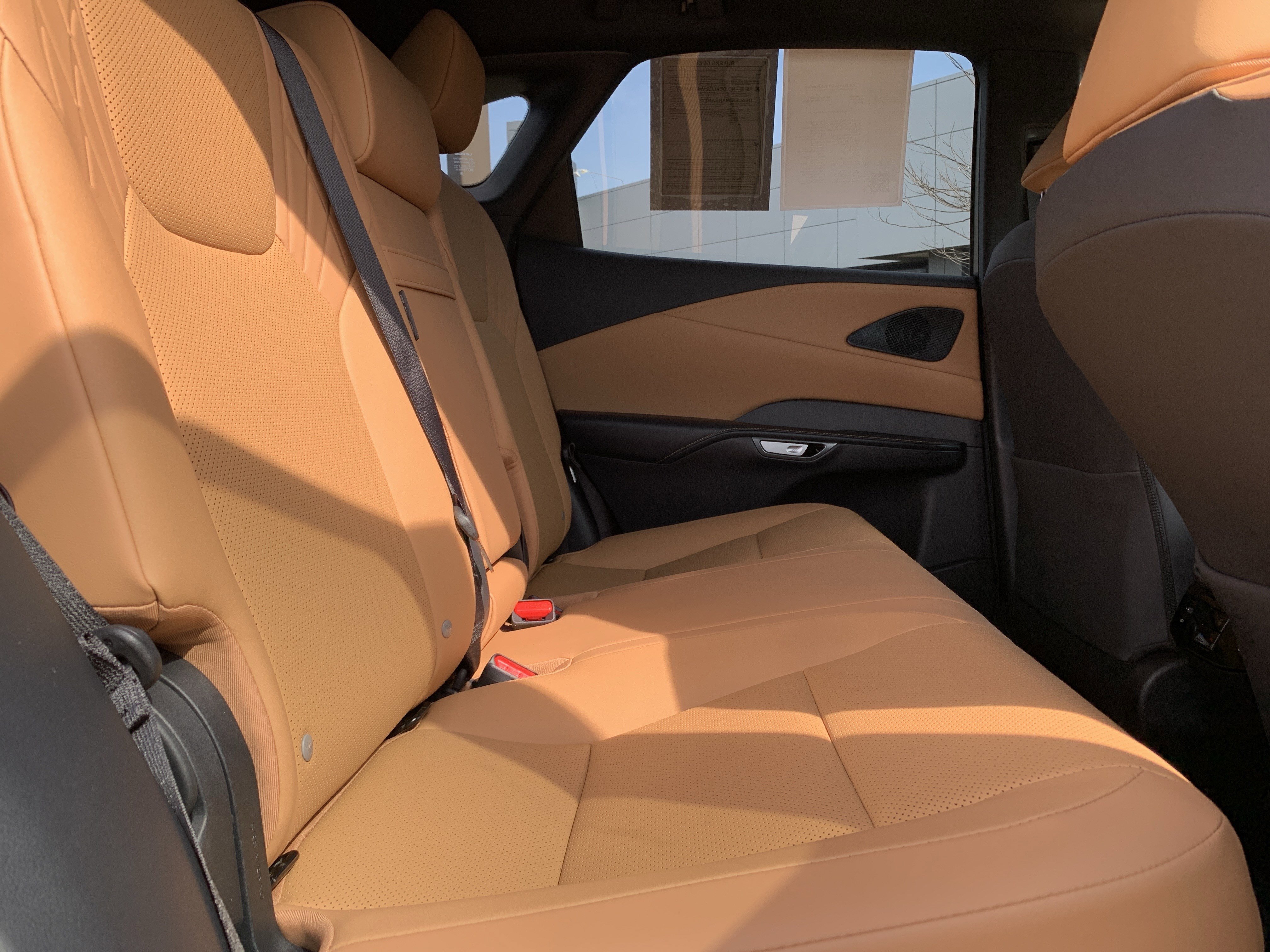 Certified 2025 Lexus RX 350 Premium w/ Accessory Package (Z1) image 33