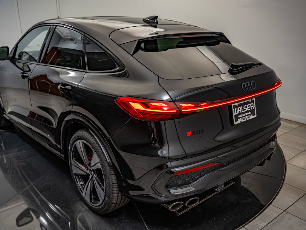 New 2026 Audi SQ5 Prestige AWD/4WD image 17