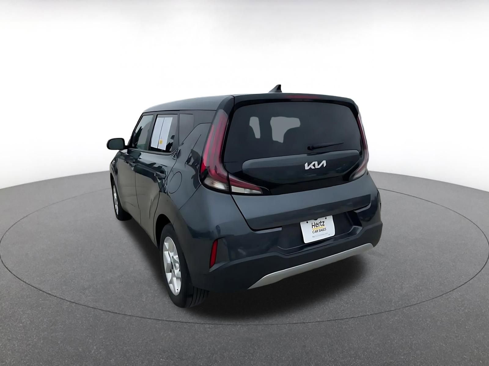 Used 2025 Kia Soul LX w/ LX Technology Package image 11
