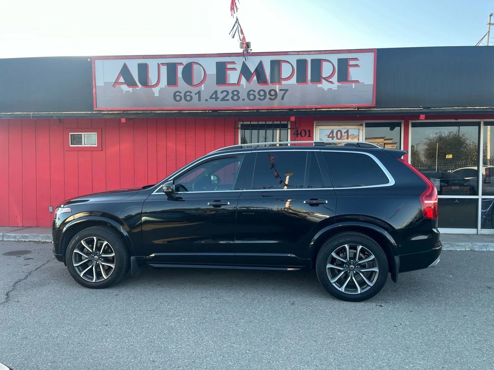 Used 2018 Volvo XC90 T6 Momentum w/ Convenience Package