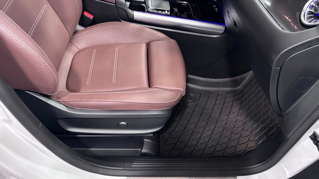 Certified 2023 Mercedes-Benz GLA 250 4MATIC image 18