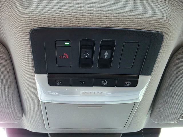 Used 2024 Nissan Pathfinder SV w/ SV Premium Package image 26