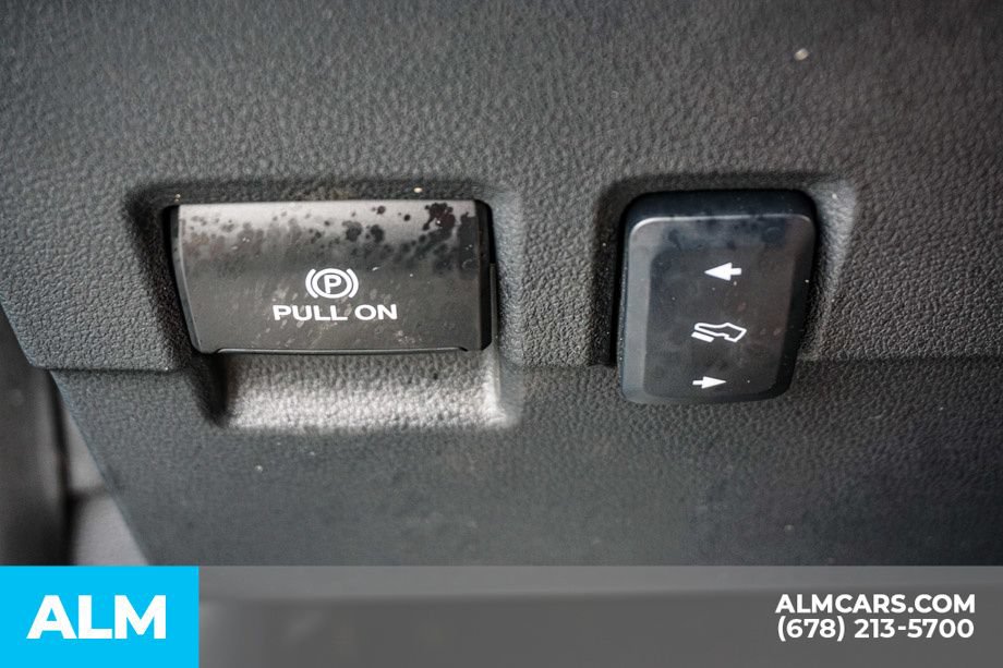 Used 2025 Ford F350 Platinum AWD/4WD image 46