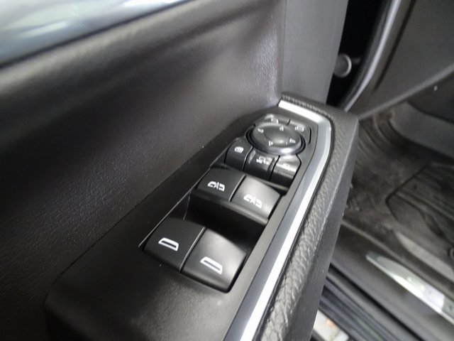 Certified 2024 GMC Sierra 3500 Denali w/ Technology Package image 10