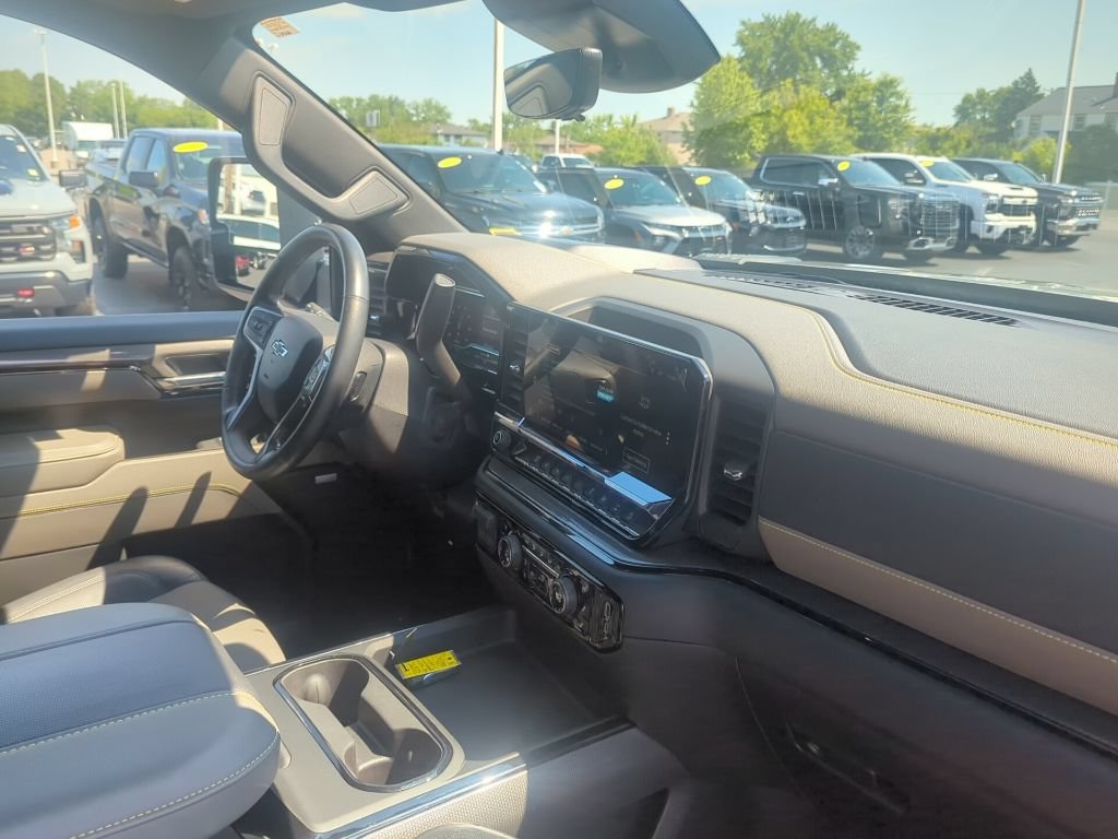 Certified 2025 Chevrolet Silverado 2500 ZR2 w/ Technology Package AWD/4WD image 16
