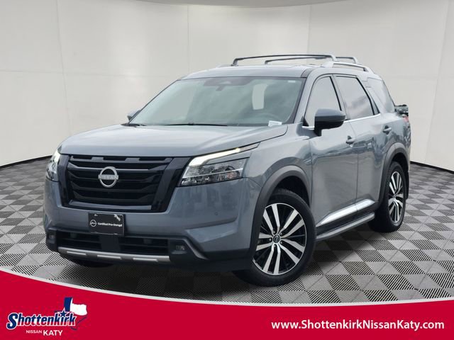 Used 2024 Nissan Pathfinder Platinum FWD image 1