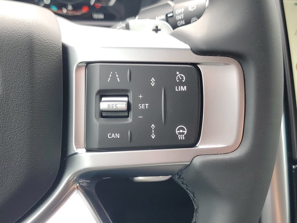 New 2026 Land Rover Discovery Dynamic SE AWD/4WD image 18