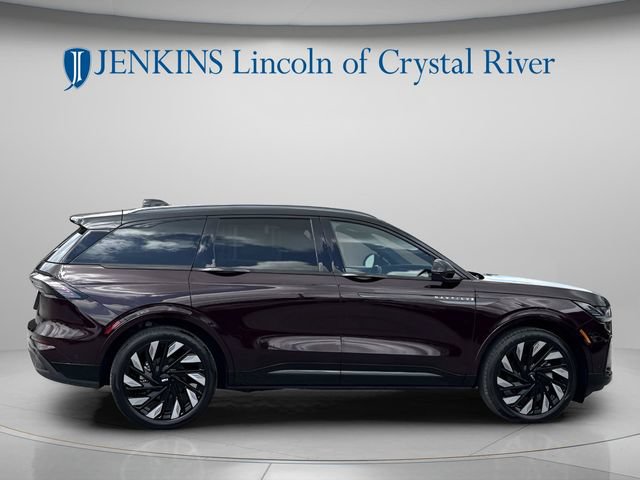 Used 2024 Lincoln Nautilus Reserve w/ Equipment Group 202A AWD/4WD image 3