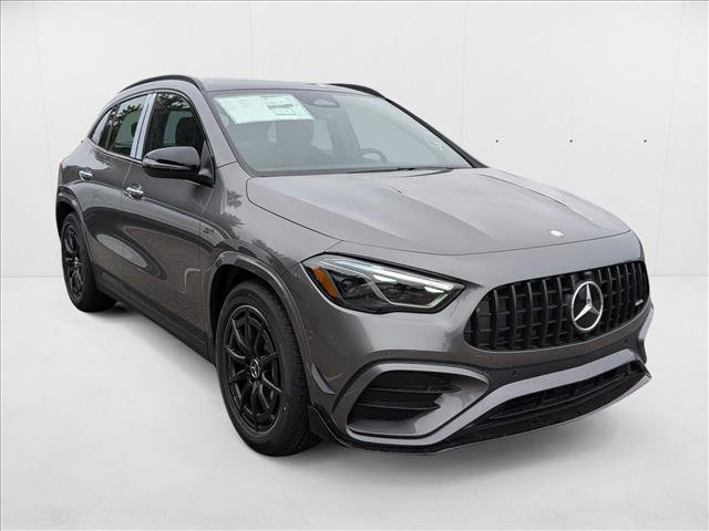 New 2026 Mercedes-Benz GLA 35 AMG 4MATIC image 6