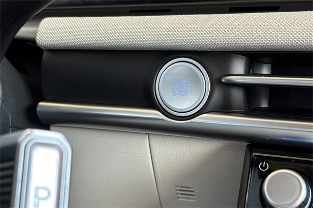 New 2025 Hyundai Tucson Limited image 23