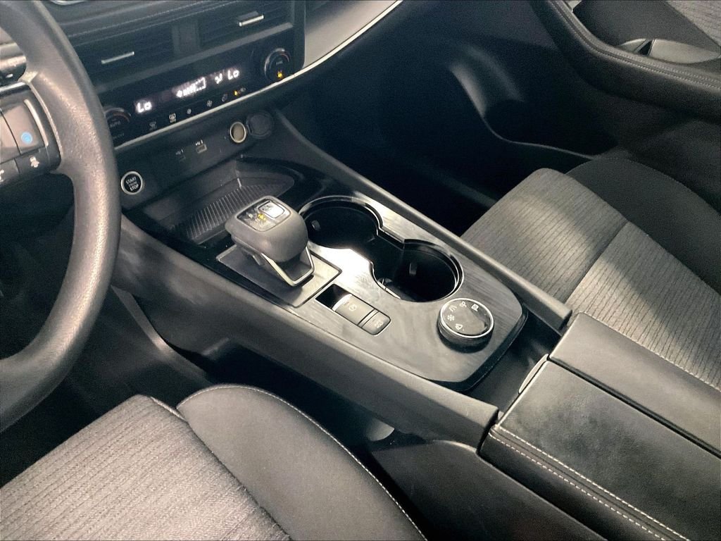 Used 2023 Nissan Rogue SV AWD/4WD image 20