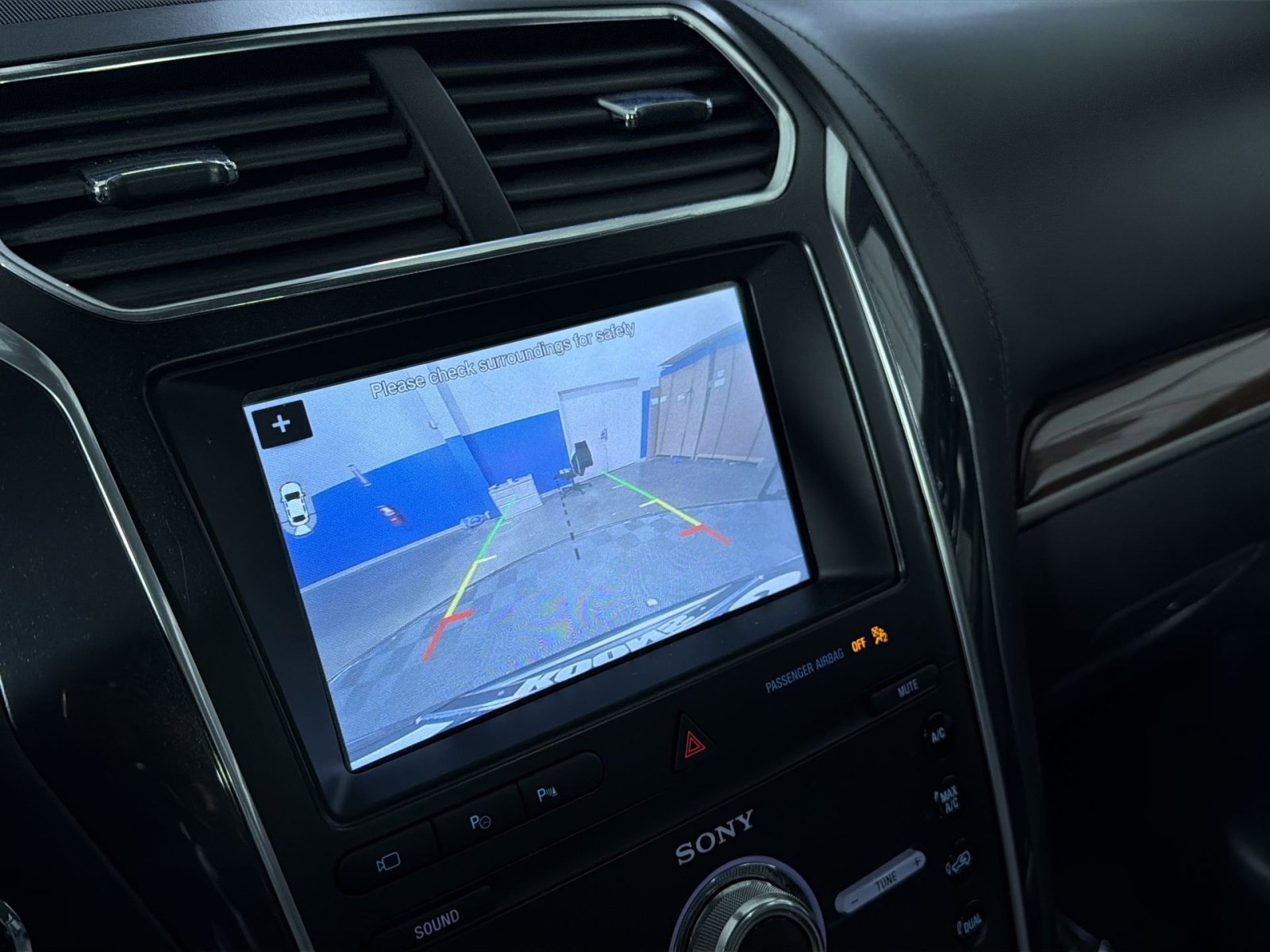 Used 2019 Ford Explorer Platinum AWD/4WD image 47