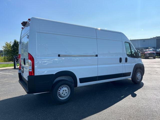 New 2026 RAM ProMaster 2500 w/ Convenience Group FWD image 7