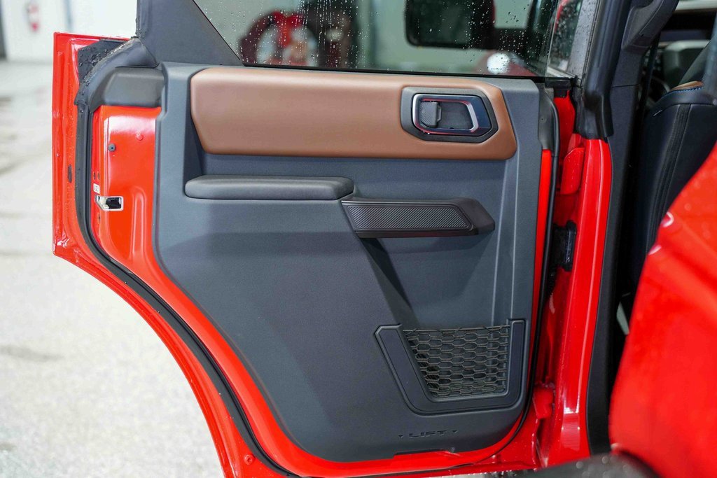 Used 2024 Ford Bronco Outer Banks w/ Sasquatch Package image 16