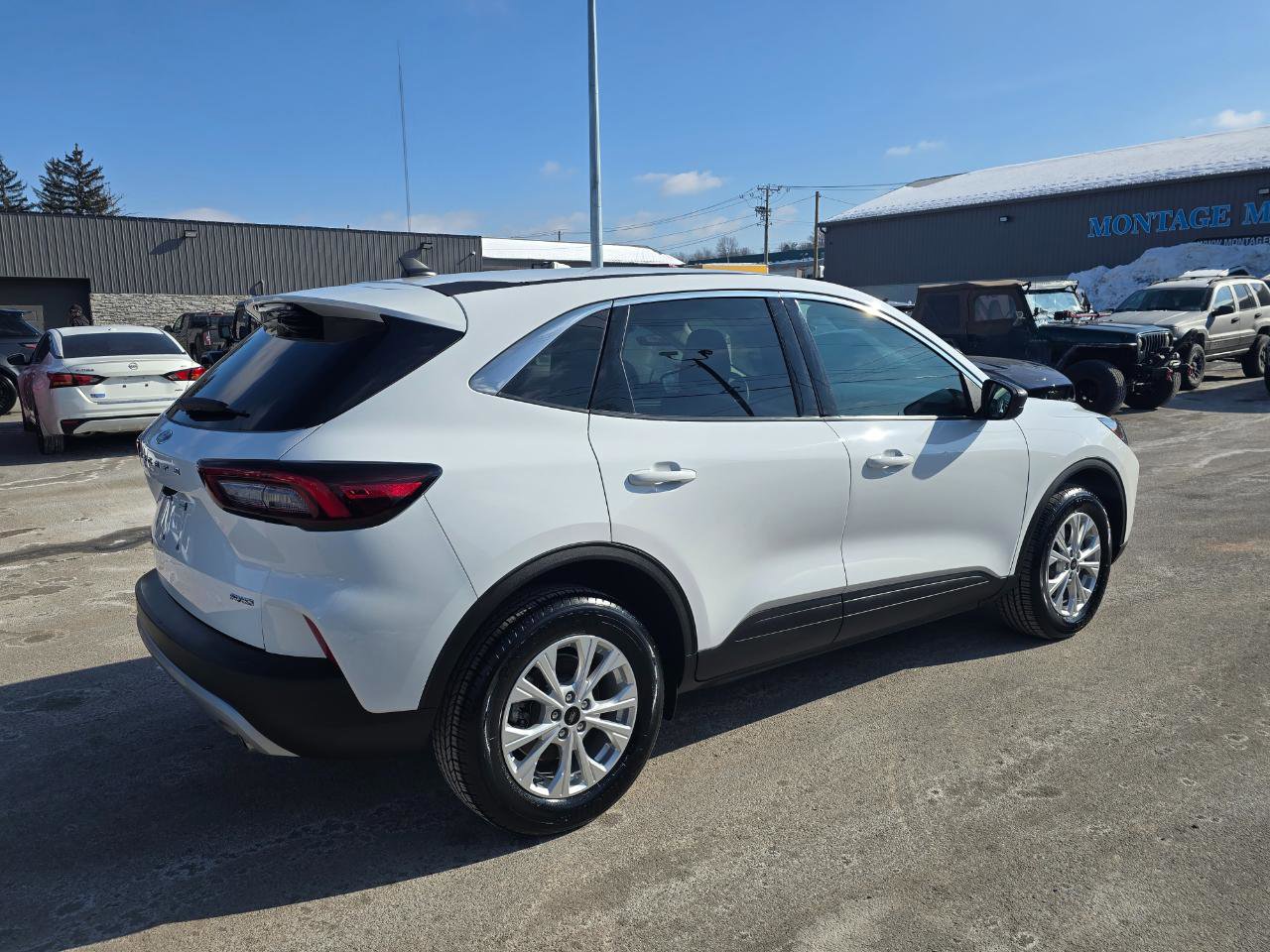 Used 2023 Ford Escape Active image 6
