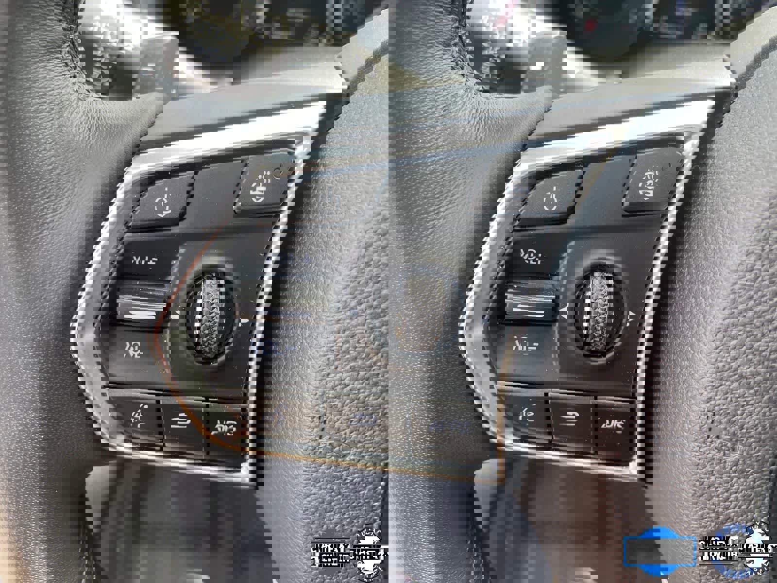 Certified 2025 Acura MDX SH-AWD w/ Advance Package image 14