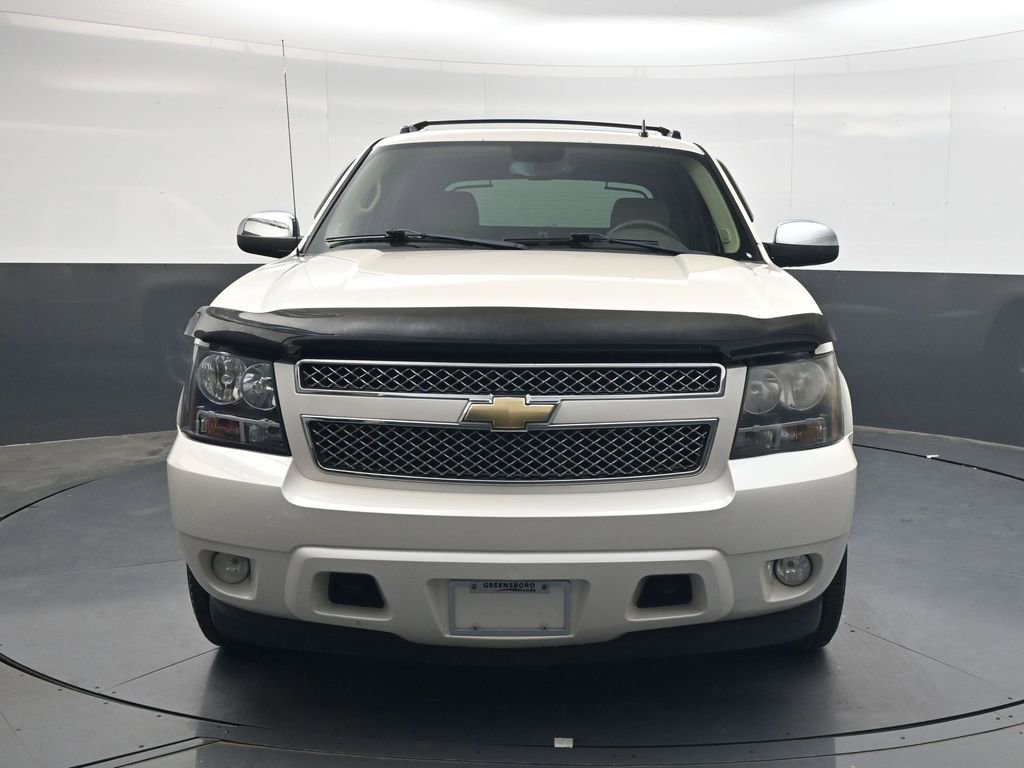 Used 2011 Chevrolet Avalanche LTZ AWD/4WD image 9