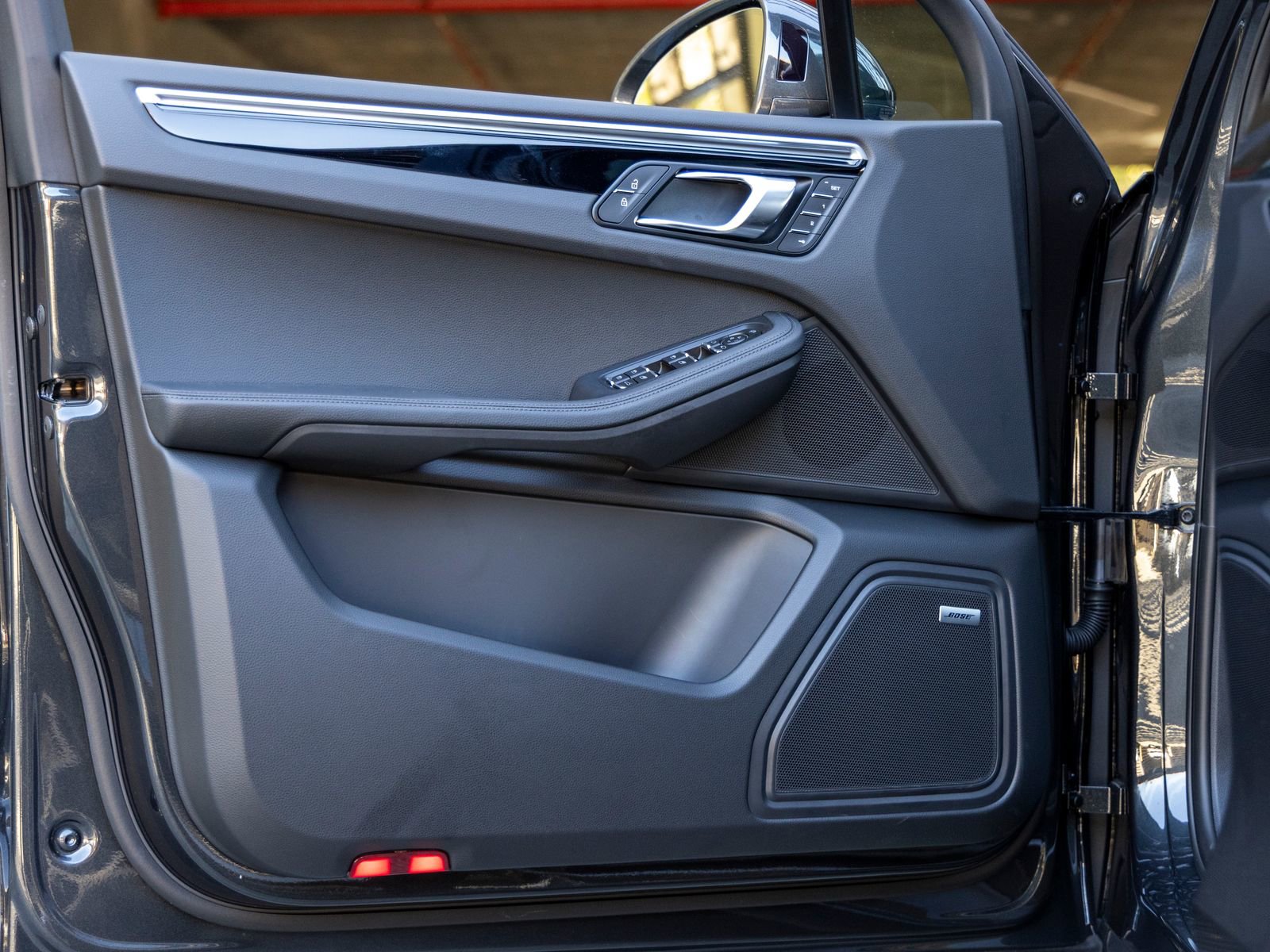 New 2026 Porsche Macan S image 21