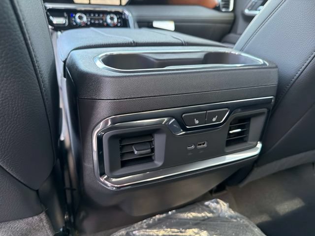 New 2026 GMC Sierra 1500 Denali w/ Denali Reserve Package AWD/4WD image 16