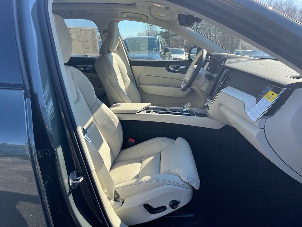 New 2026 Volvo XC60 T8 Ultra w/ Protection Package Premier AWD/4WD image 29