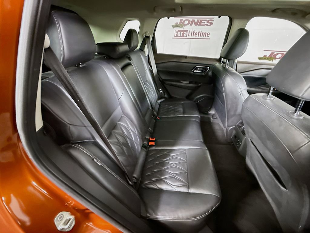 Used 2021 Nissan Rogue Platinum AWD/4WD image 33