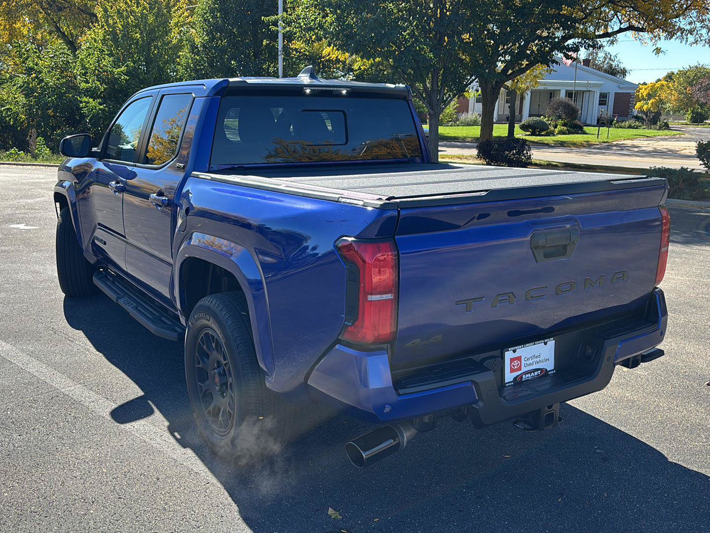 Used 2024 Toyota Tacoma SR5 AWD/4WD image 25