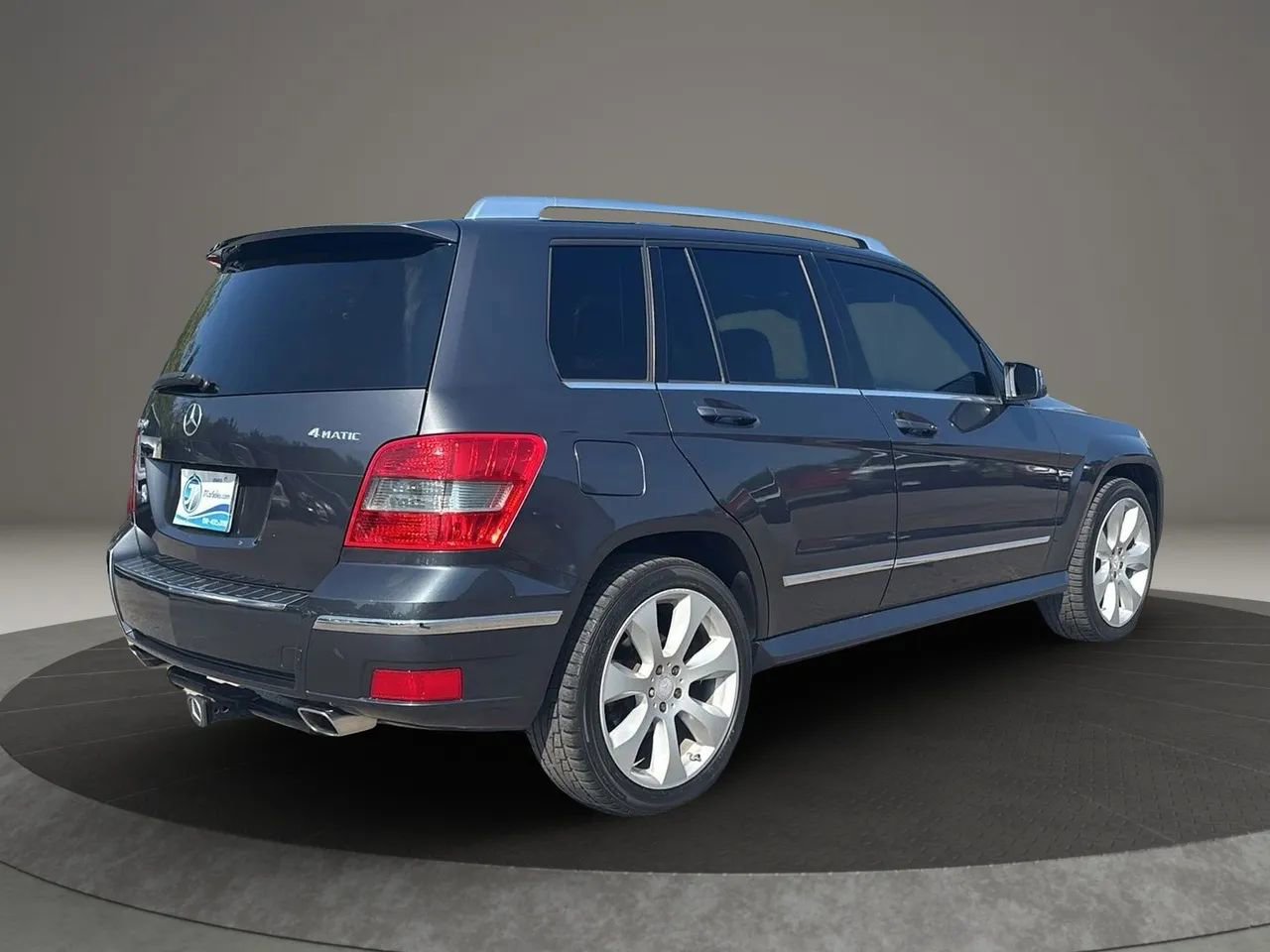 Used 2010 Mercedes-Benz GLK 350 4MATIC image 7