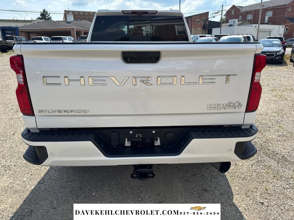 Used 2022 Chevrolet Silverado 2500 High Country w/ Z71 Off-Road Package AWD/4WD image 4
