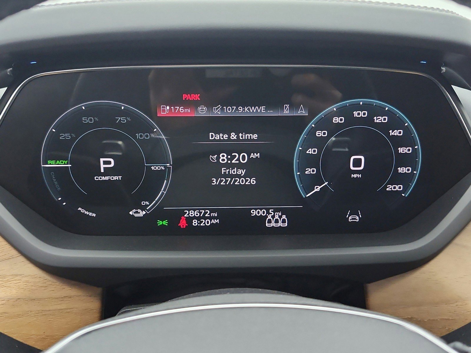 Used 2024 Audi e-tron GT Prestige image 9