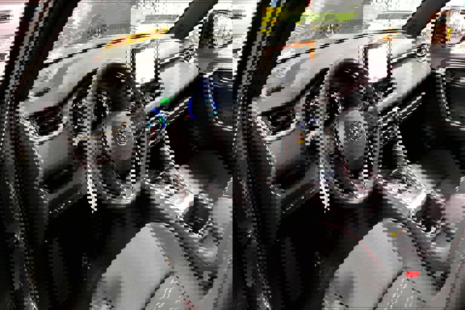 New 2025 Toyota RAV4 SE image 8