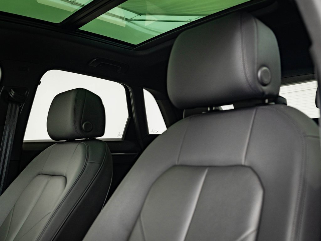 Certified 2024 Audi Q3 2.0T Premium w/ Convenience Package image 24