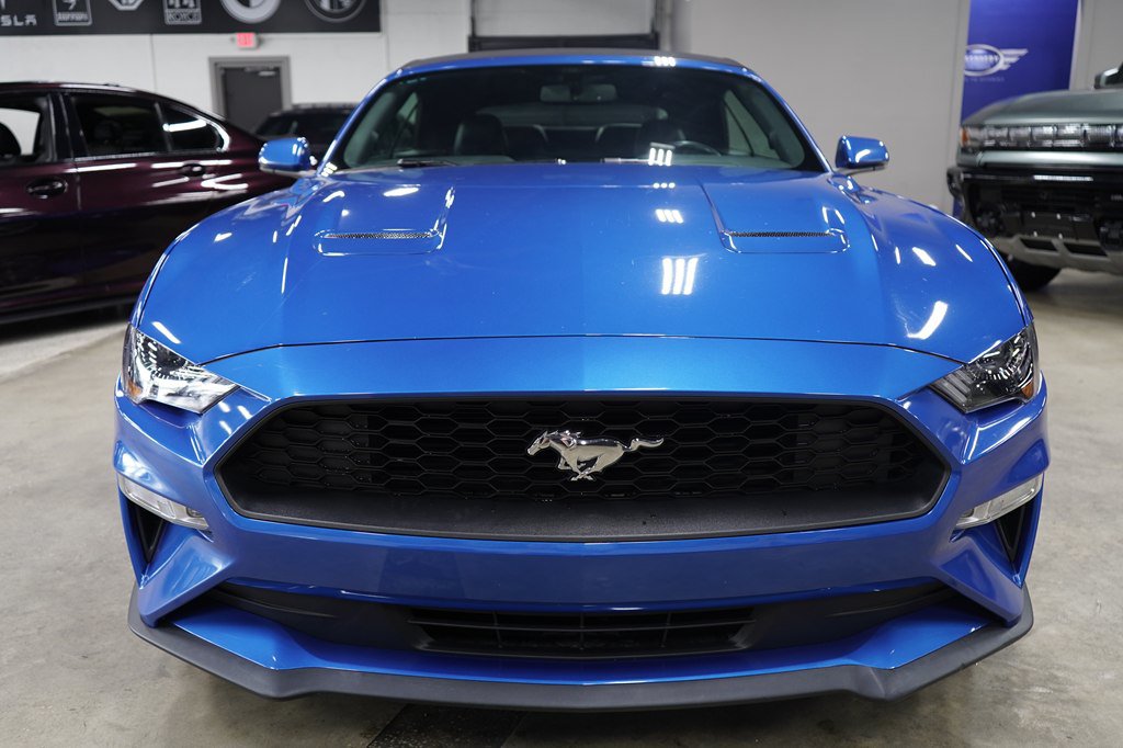 Used 2020 Ford Mustang Premium w/ Equipment Group 201A RWD image 8