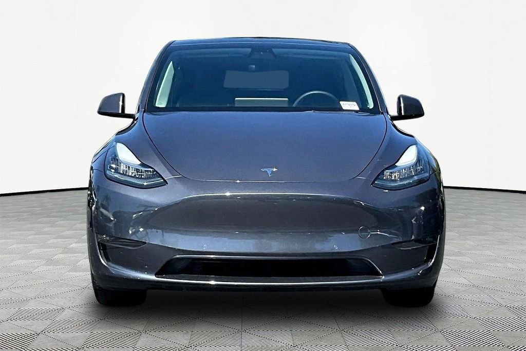 Used 2022 Tesla Model Y Long Range image 2